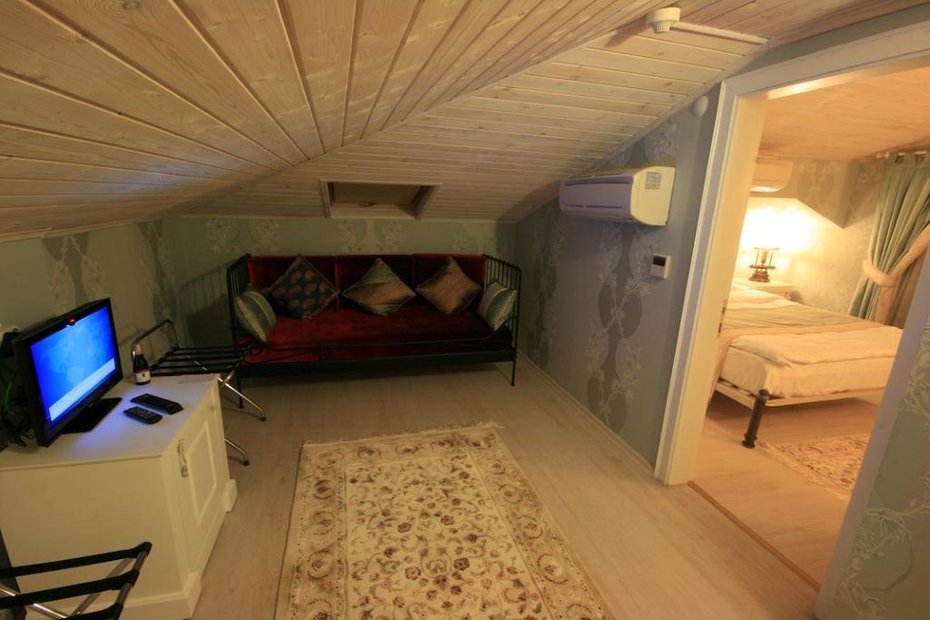 Tirilye Trilyali Butik Hotel מראה חיצוני תמונה