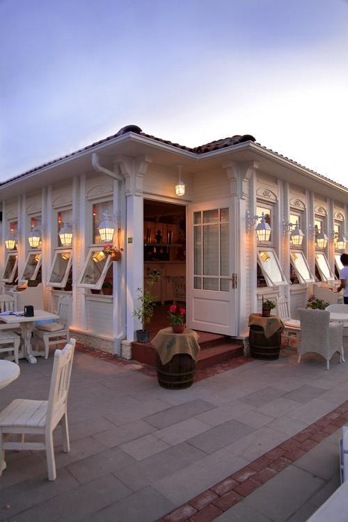 Tirilye Trilyali Butik Hotel מראה חיצוני תמונה