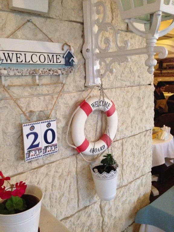 Tirilye Trilyali Butik Hotel מראה חיצוני תמונה